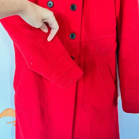 Woman Zara Bold Red Trench Coat. Perfect for cool/cold weather - Picture 3 of 14